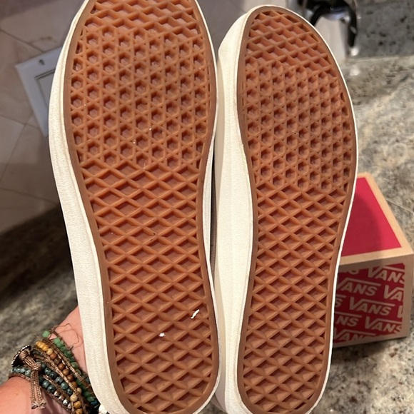 Vans Sport Low Suede Shoe FRENCH OAK/MARSHMALLOW Worn Once - Picture 6 of 10